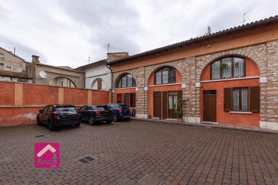 Appartamento in vendita - Brescia (BS)